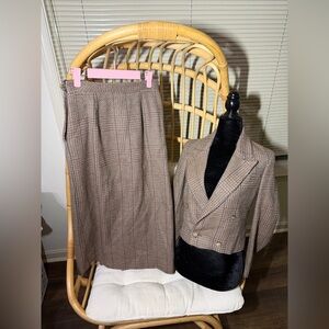 Vintage Alcott & Andrews Beige Tan Plaid Skirt Suit Size 10